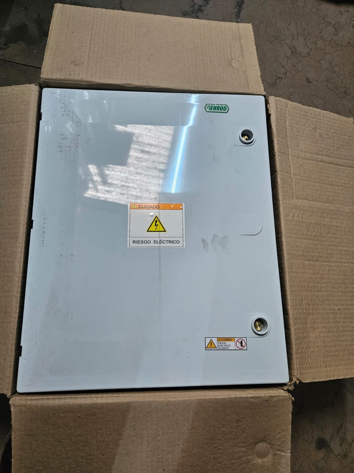 Caja de Toma E/S 250A 6 bases NH00 Genrod 42x52x20 - Imagen 5